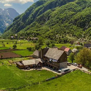Bujtina Polia Alloggio per agriturismo Theth