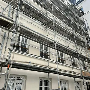 Cmg Meslay / République Apartamento