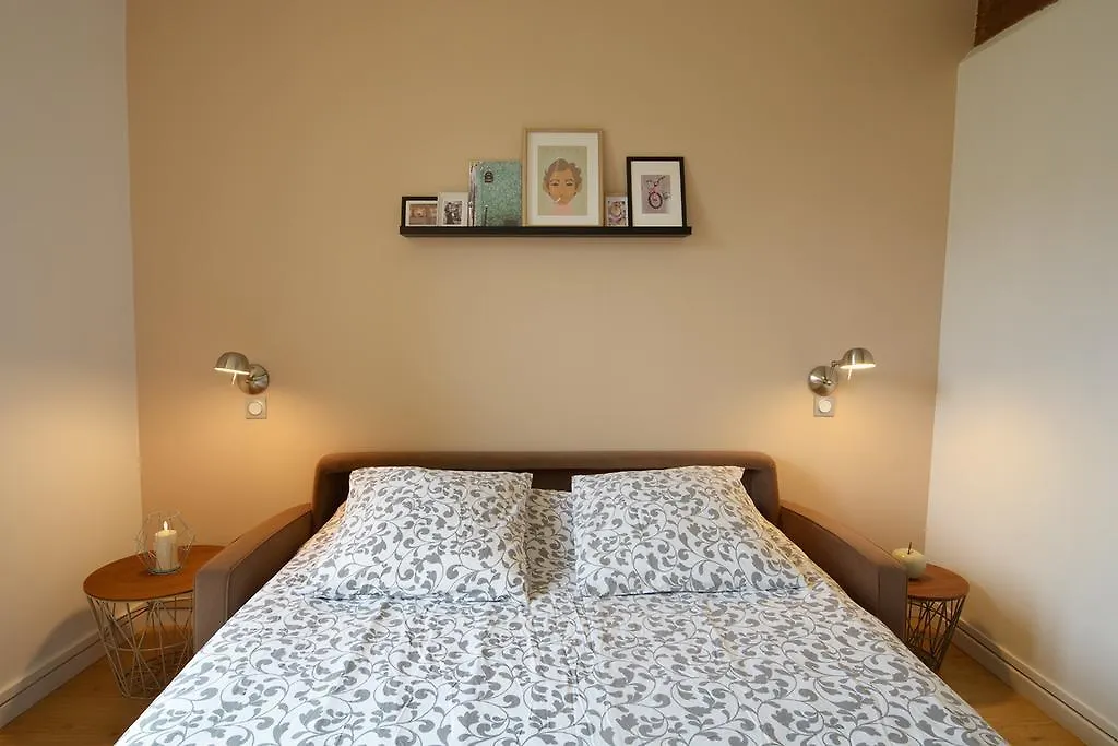 Holidaysinparis - Bourg Tibourg Francie